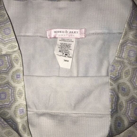 Romeo & Juliet Couture Leggings - Picture 3 of 3